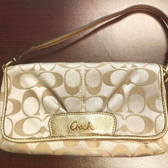 Coach Ashley Signature Clutch/Wristlet - EUC - Picture 1 of 10